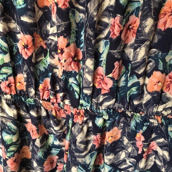 Design Lab blue floral off the shoulder 3/4 sleeve‎ romper size Small - Picture 7 of 8